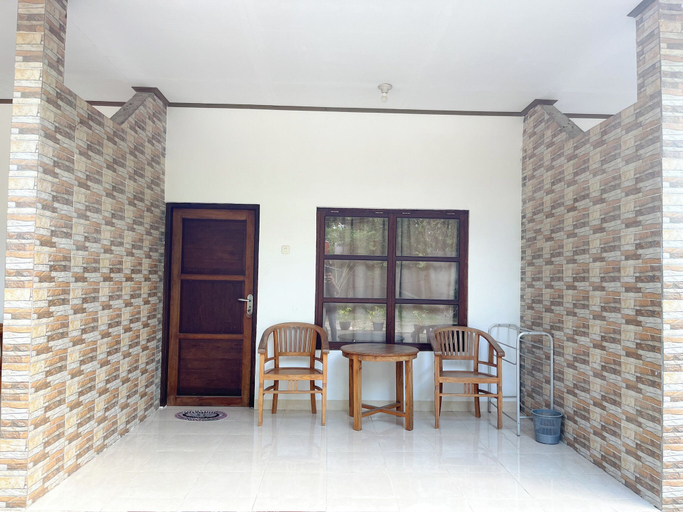 Terrace/patio 2, Bara Cabana Hotel, Bulukumba