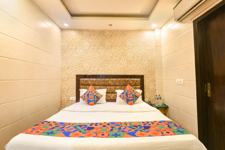 Bedroom 4, Fabexpress The Heights, Delhi