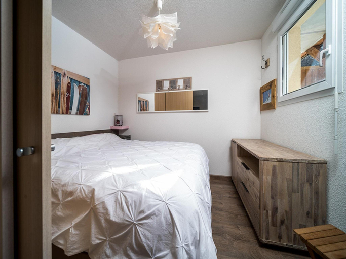 2, Apartment in Allos with Mountain Views, Alpes-de-Haute-Provence