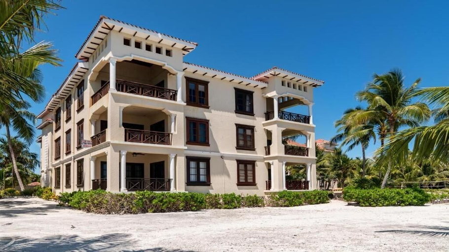 Exterior & Views 2, La Beliza Resort