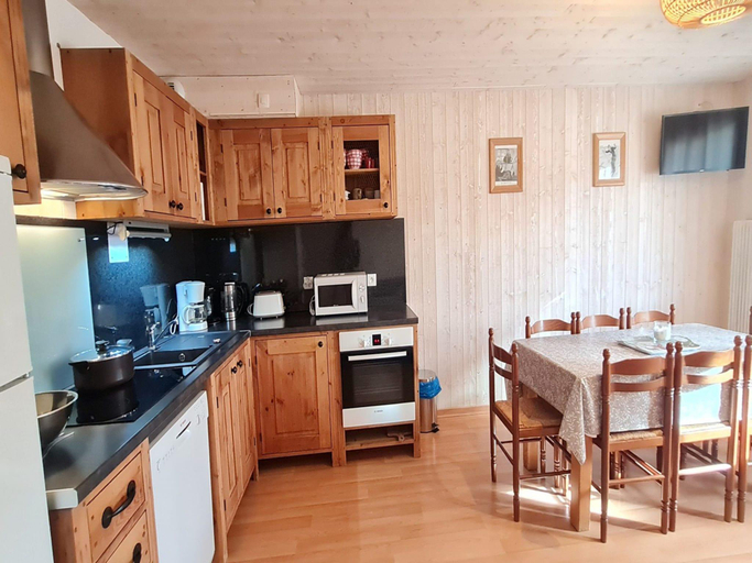 2, Family Apartment Near the Slopes, Isère