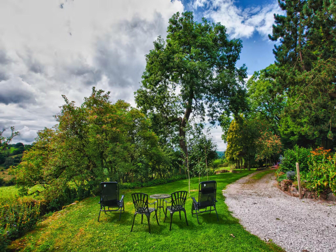 5, Cottage in Warslow near Manifold Valley, Staffordshire