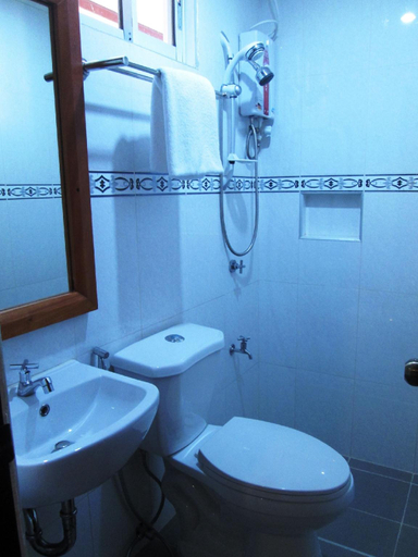 Bathroom 4, Abozza Resort Boracay, Malay