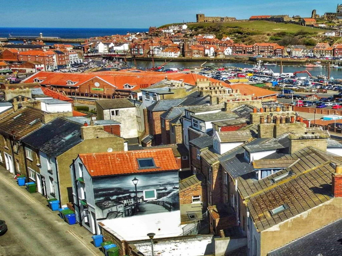 4, Cottage in Whitby near Scenic Seafront, North Yorkshire