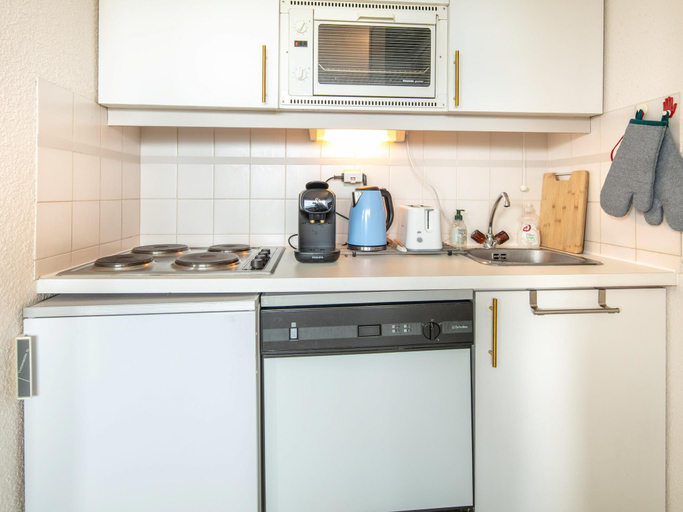 5, Apartment in Doucy with Mountain Views, Savoie