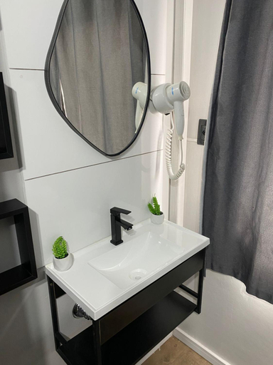 Bathroom, Rezende Suites Hotel, Balneário Arroio do Silva