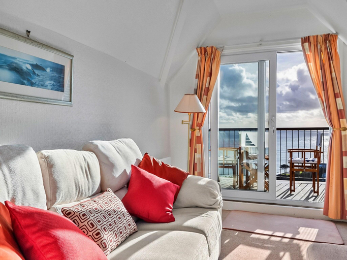 3, Apartment in Salcombe with Stunning Sea Views, Devon