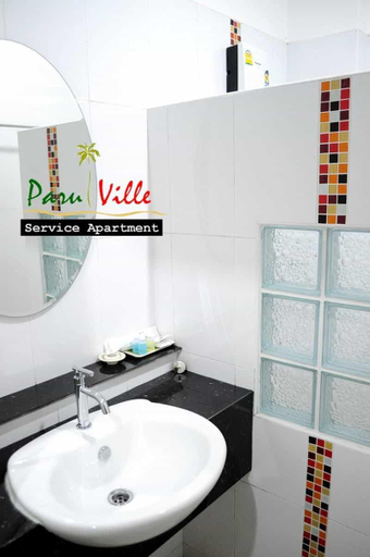 Bathroom 3, Paru Ville - Service Apartment, Muang Nakhon Ratchasima