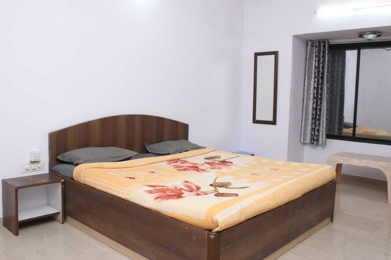 Room 2, Laxmi Krishna Holiday homes and Resort, Satara
