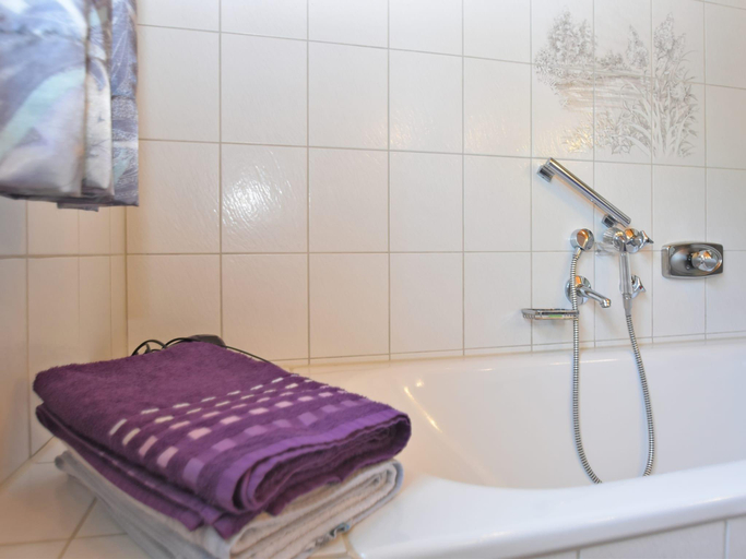 Bathroom 3, Modernes Appartement in Dorn mit Terrasse, Freyung-Grafenau