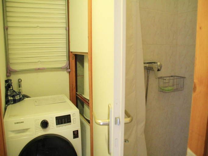 Bathroom 3, Apartment near Portes du Soleil ski area, Haute-Savoie