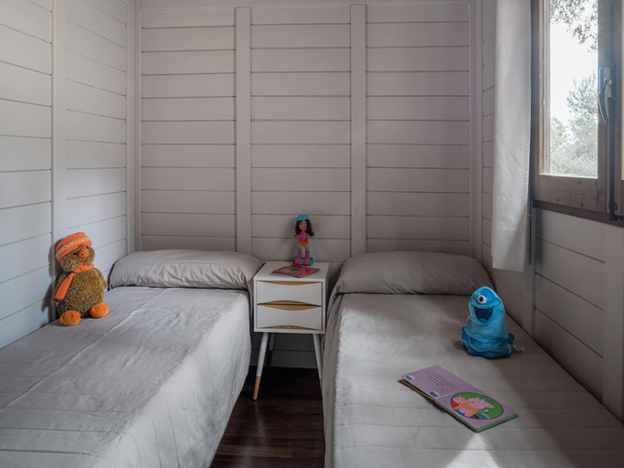 Bedroom 2, Bungalow in Tarragona by the Beach, Tarragona