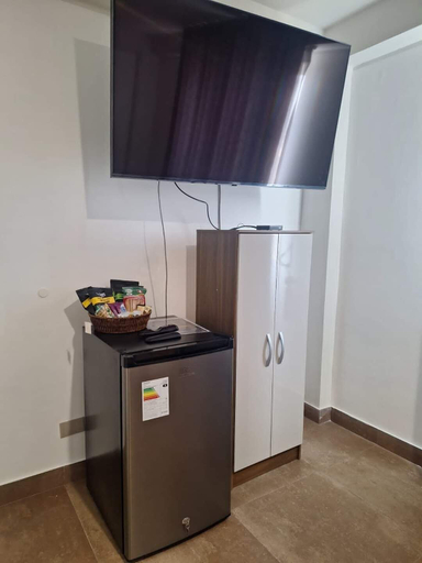 Room 5, MAXIMUM COMFORT, Cañete