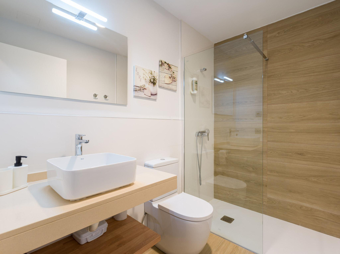 Bathroom 3, Apartment Las Palmas near Playa de Las Canteras, Las Palmas