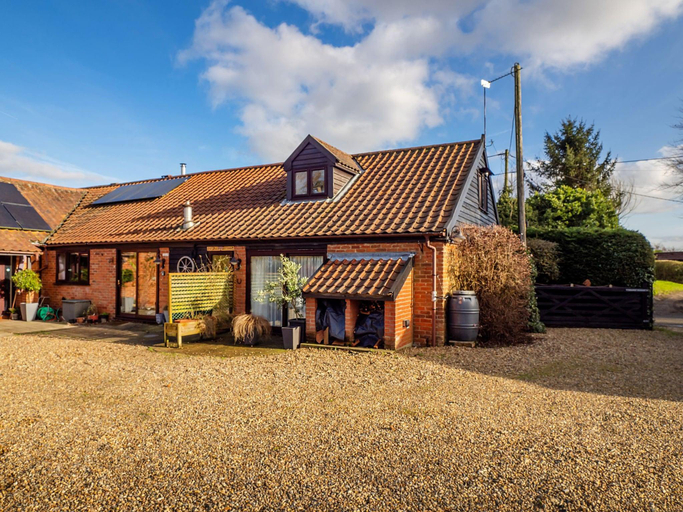5, Cottage in Norfolk near River Yare, Norfolk