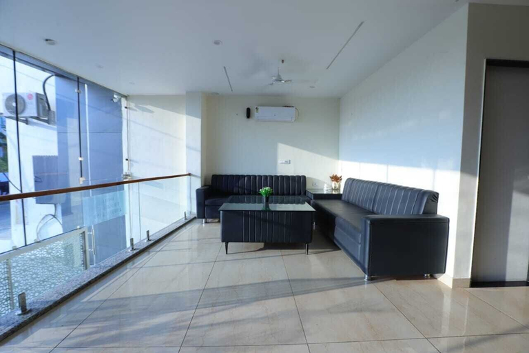 Property entrance 3, Hotel R Raghavam, Faizabad