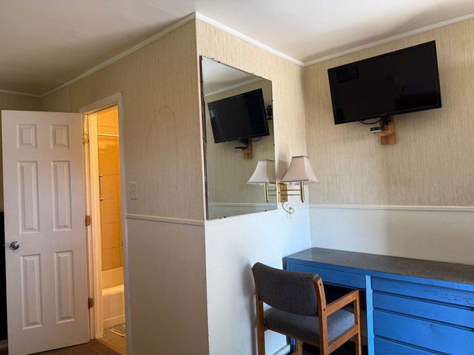Living area, Tourest Motel, La Salle