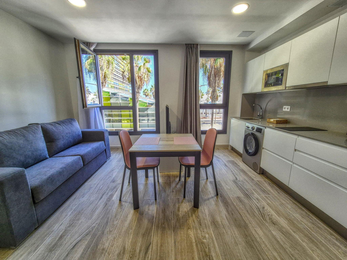 4, Beachfront Apartment in Las Palmas near Playa, Las Palmas