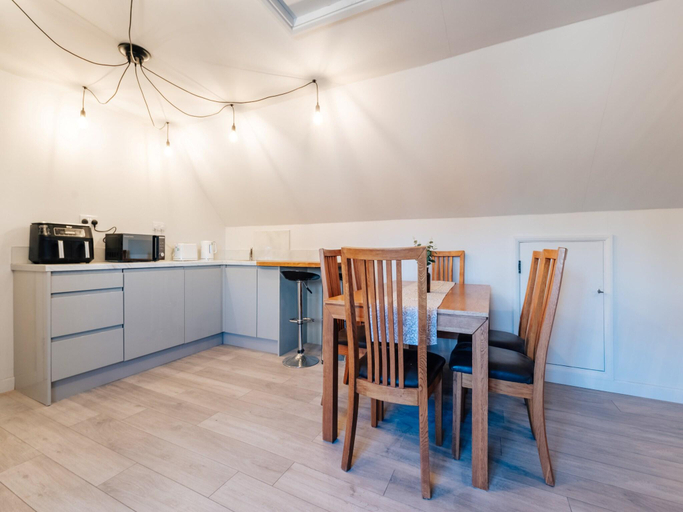 3, Cottage on Private Island in Cambridgeshire, Cambridgeshire