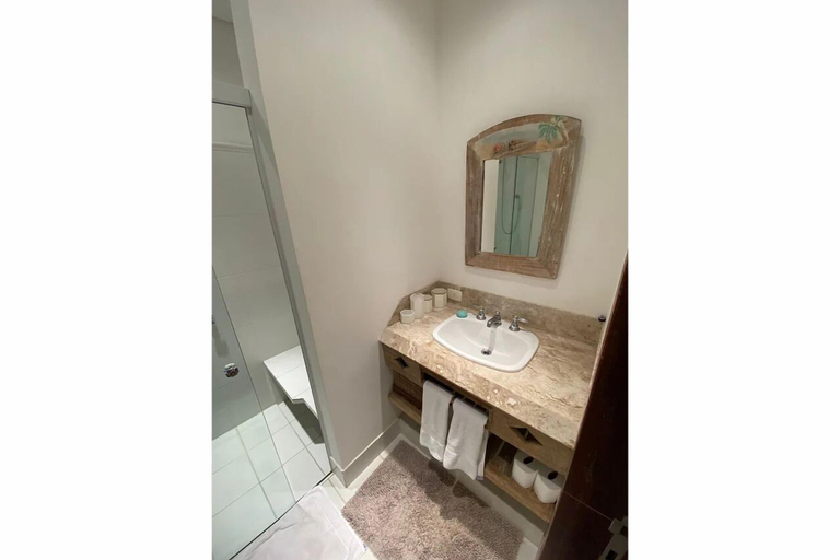 Bathroom 5, Red Beach Mansion, Angra dos Reis