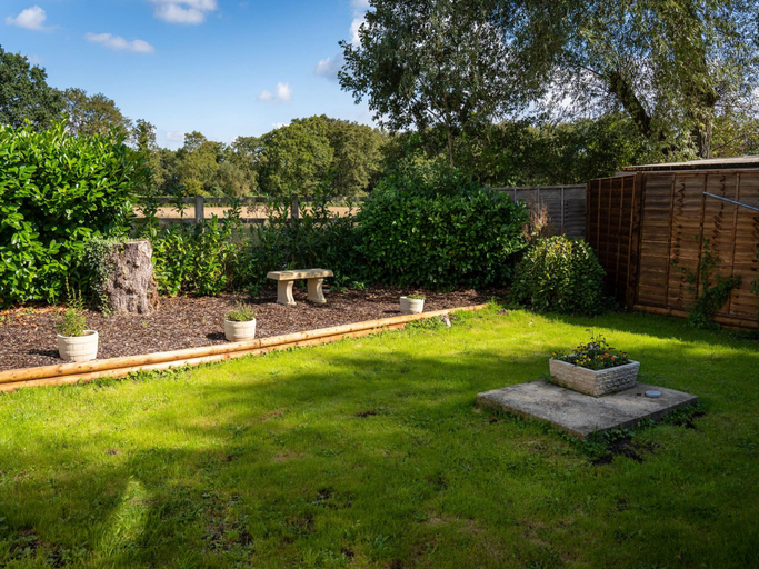 2, Cottage in Somerset with Stunning Garden Views, Somerset