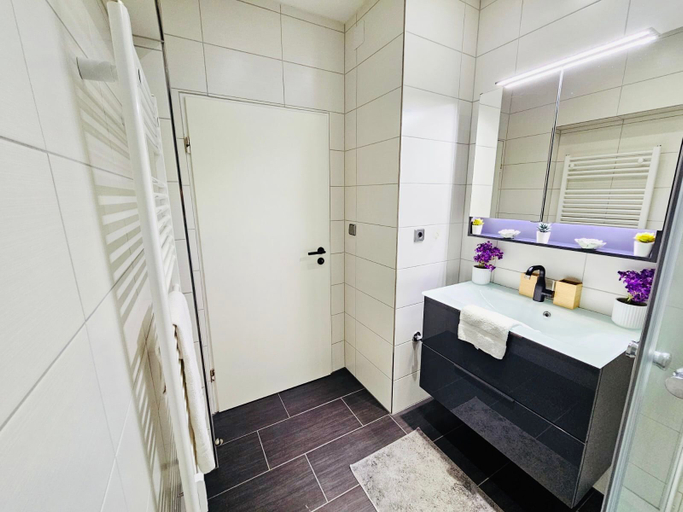 Bathroom 3, Chic Urban Stay 2BR with parking, Luxembourg