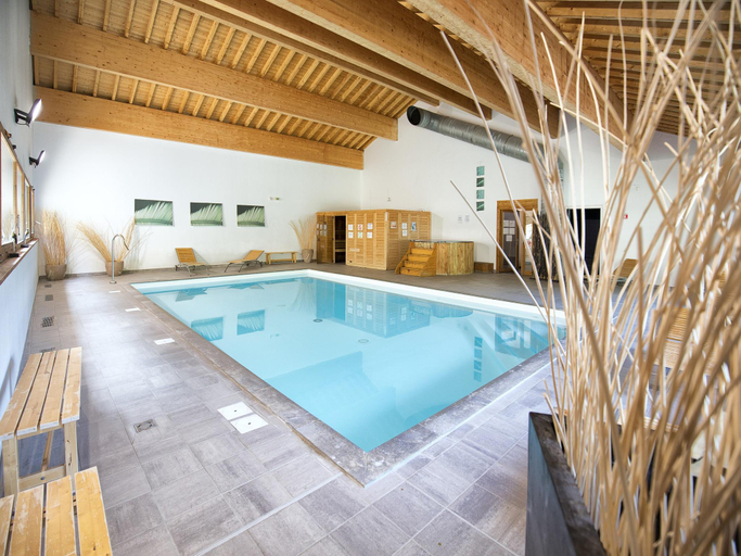 4, Apartment in 3 Vallees with Pool Sauna, Savoie