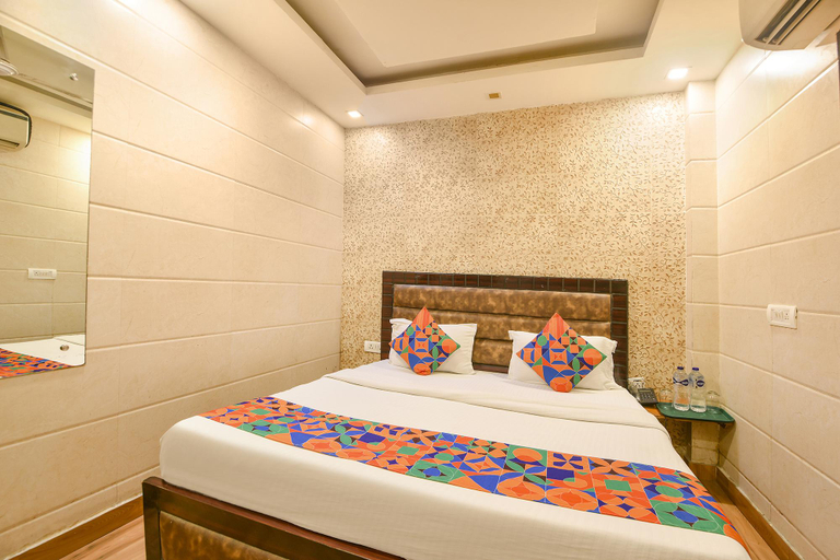 Bedroom 2, Fabexpress The Heights, Delhi