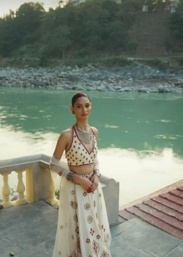 4, Laxman Jhula Houses, Garhwal