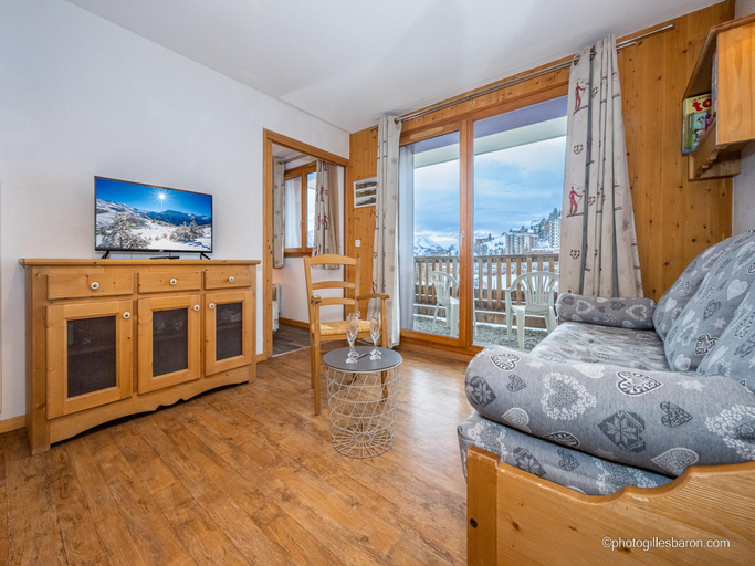 2, Apartment in Orcieres by Ski Slopes Pool, Hautes-Alpes