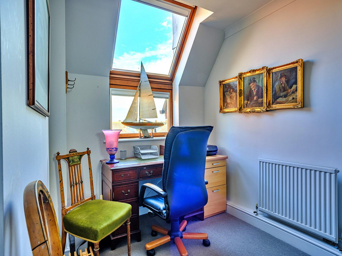 2, Apartment in Burnham with River Views, Essex
