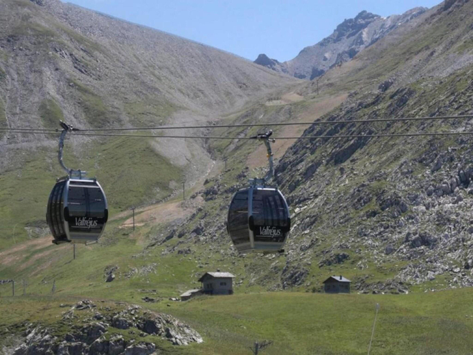 4, Apartment in Modane with Ski Slope Access, Savoie