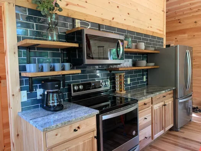 Private kitchen 5, Fern Woods A Modern Take on Hocking Hills Cabins, Vinton