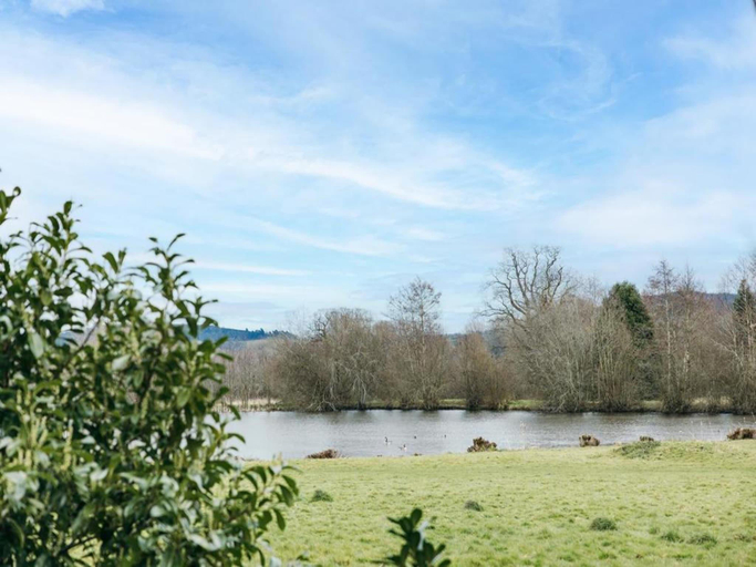 4, Cottage in Netley Hall with Lush Gardens, Shropshire
