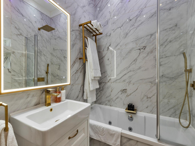 Bathroom 3, Stylish Marylebone Apartments, London