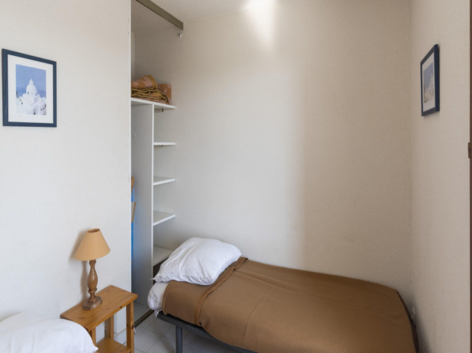 2, Apartment in Agde near Sandy Beach, Hérault