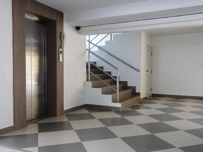 Others 5, Muaeng / Paknam Apartments, Muang Samut Prakan