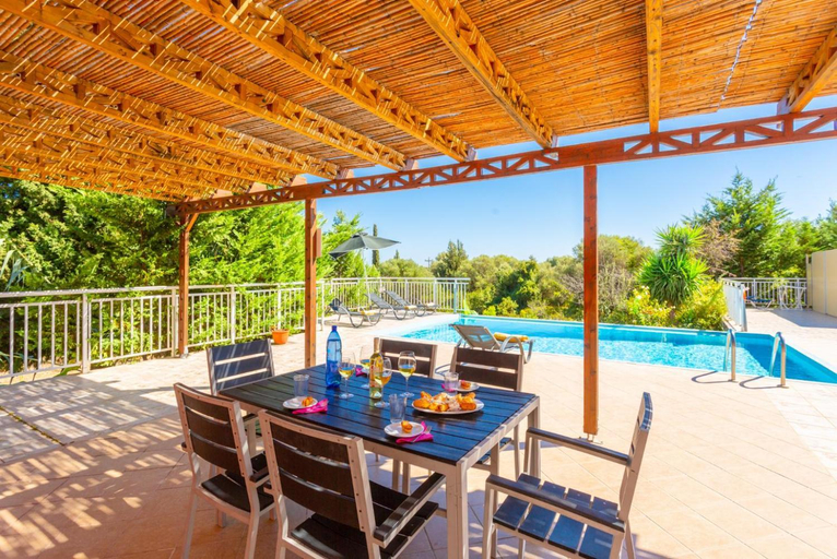 Others 3, Villa Cherry, Ionian Islands