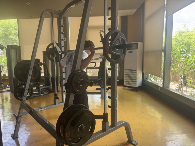 Fitness facility 2, Radiance Manila bay 2 br & 3 bath, Pasay City