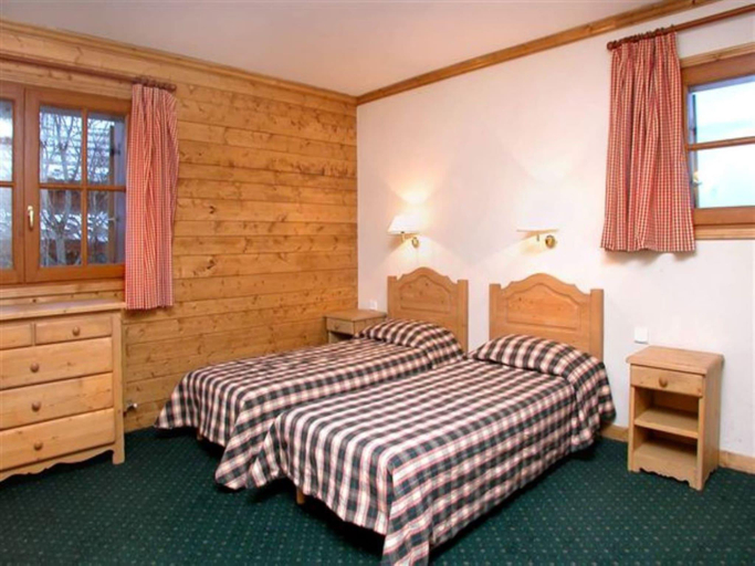 2, Spacious Alpine Apartment, Isère