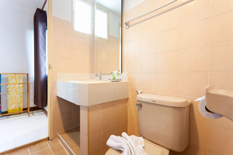 Bathroom 4, We Briza Hotel Chiangmai, Muang Chiang Mai