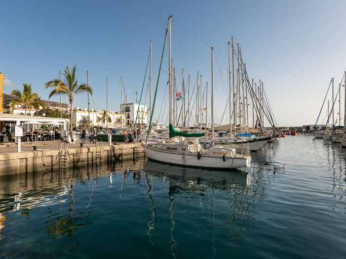4, House in Puerto de Mogan with Marina Views, Las Palmas