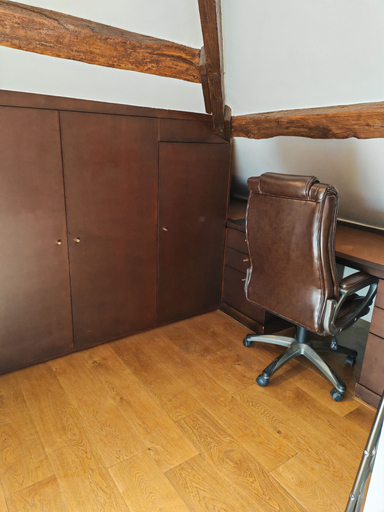 Room 3, villa raspail, Val-de-Marne