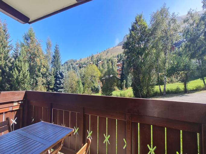 3, Apartment in France at Ski Slopes Foot, Isère