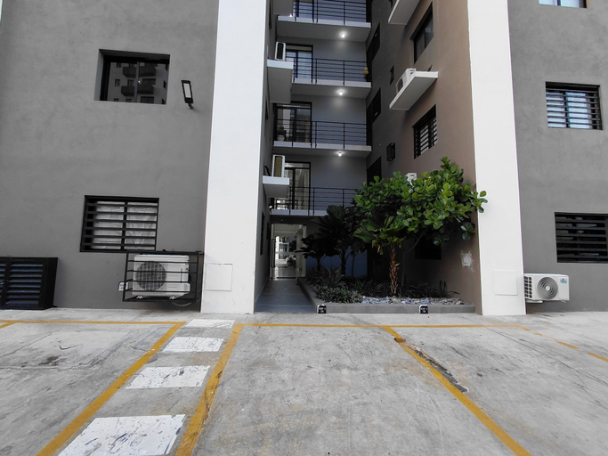 Front of property 5, cipres, Santiago de los Caballeros