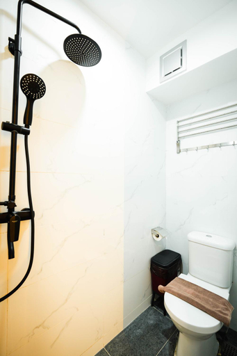 Bathroom 3, Flypod Hotel, Kota Kinabalu
