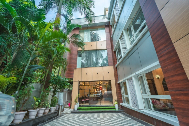 Front of property, The Rampour Rishikesh, Garhwal