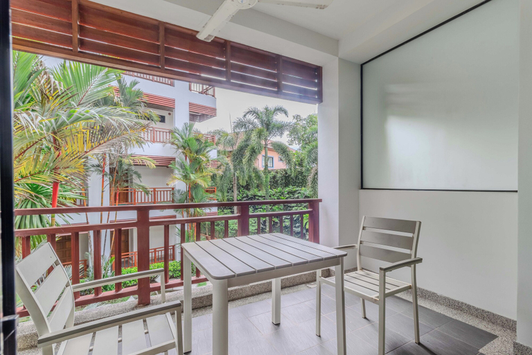 Balcony, 1BR with Pool &Gym Prime Location C233, Phuket Island