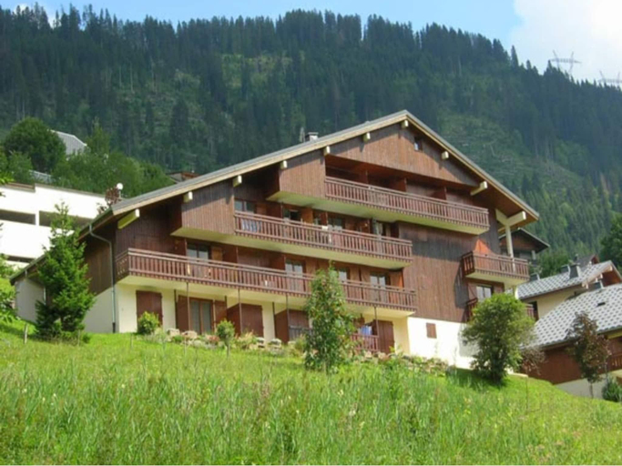 2, Apartment in Chatel with Valley Views, Haute-Savoie