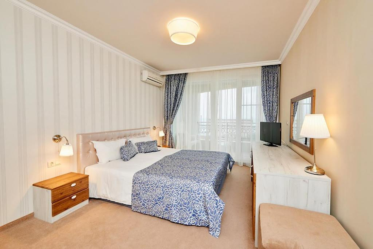 Bedroom 3, Penelope Palace Apart Hotel & SPA, Pomorie